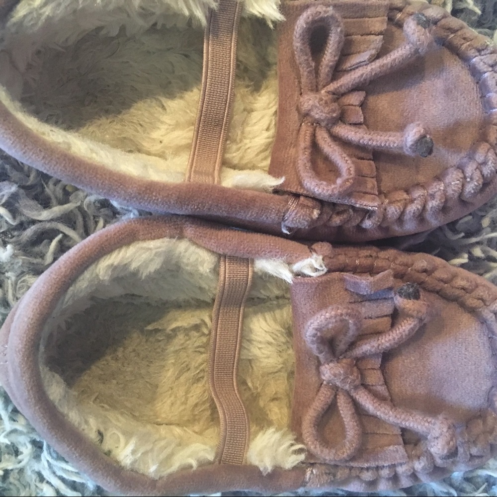 Girls moccasins